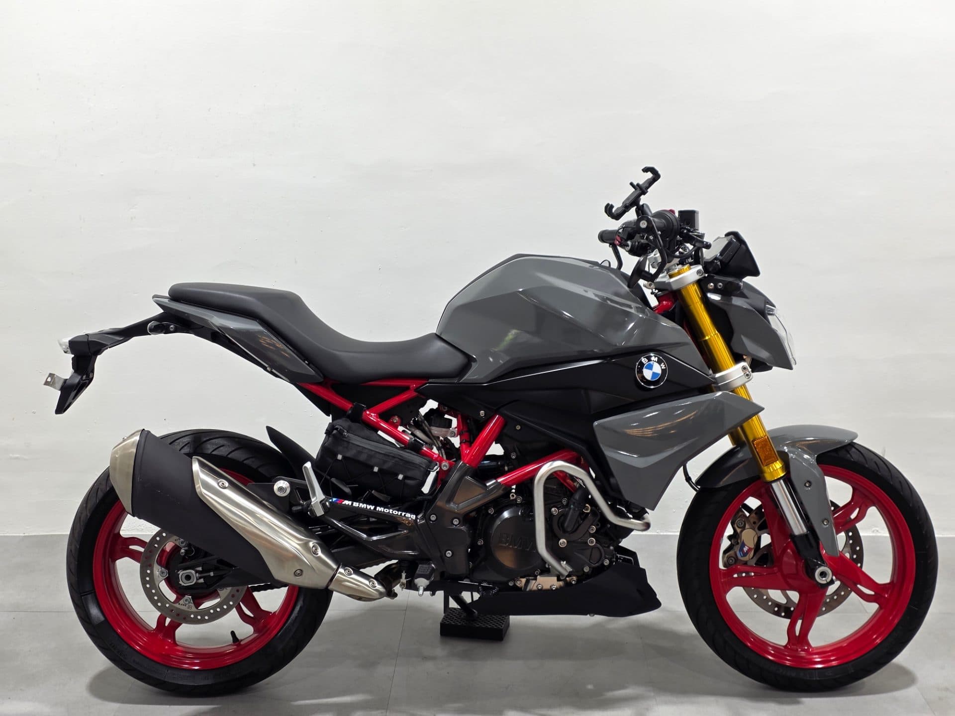BMW G310R