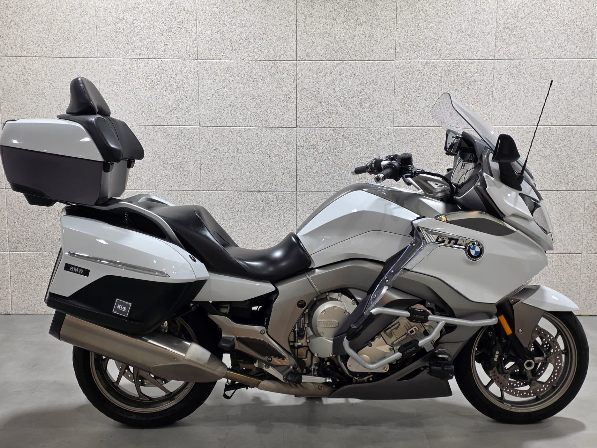 BMW K1600GTL